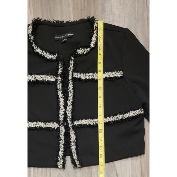 NWT Madison Leigh Blazer - Picture 3 of 8